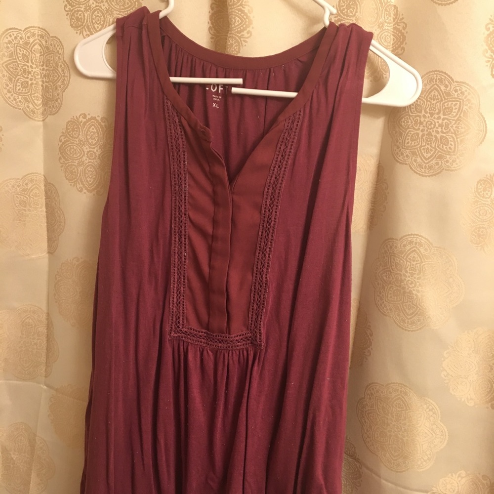 Loft sleeveless top great with cardigan